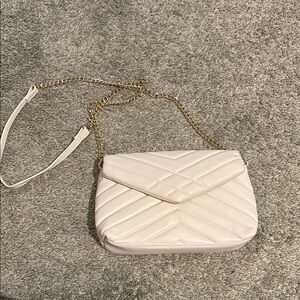 Elegant Cream Quilted Chain Bag